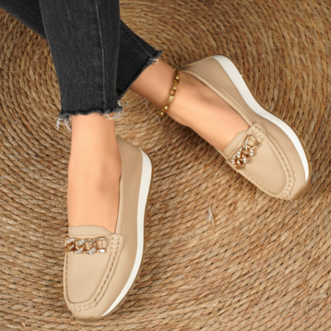 Evelyn - Diamond Buckle Loafers