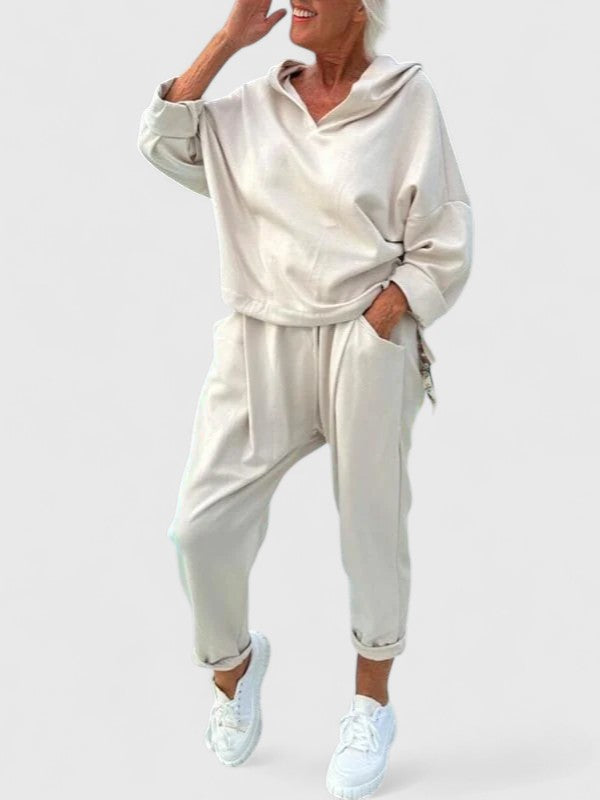 Clara | Comfortable Hooded Sweatshirt Set